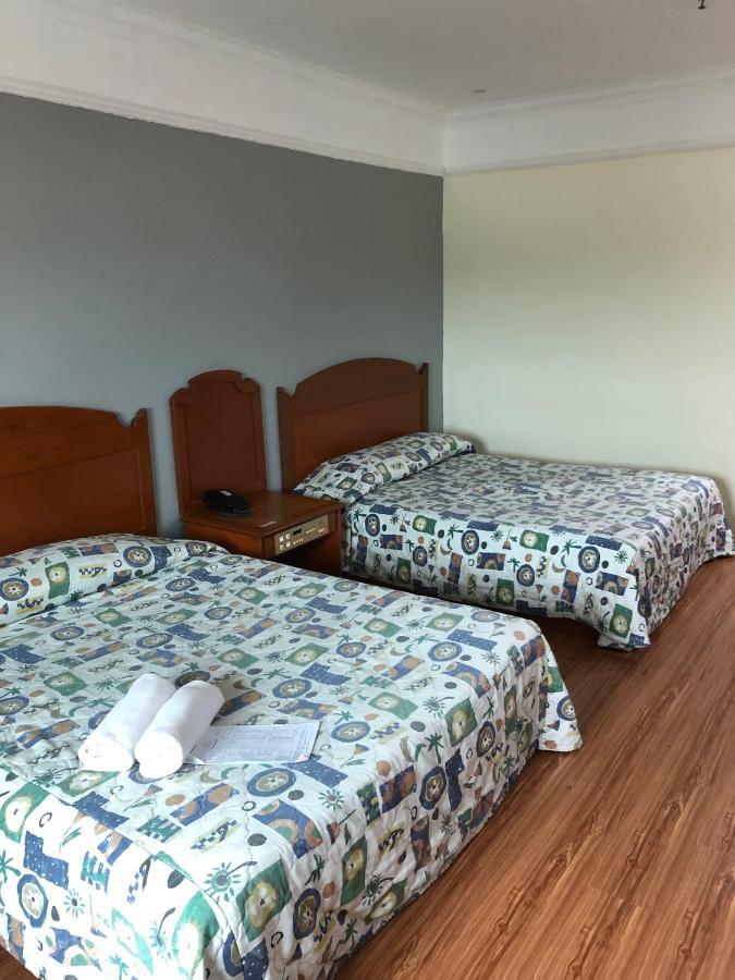 לימבאנג Purnama Hotel מראה חיצוני תמונה