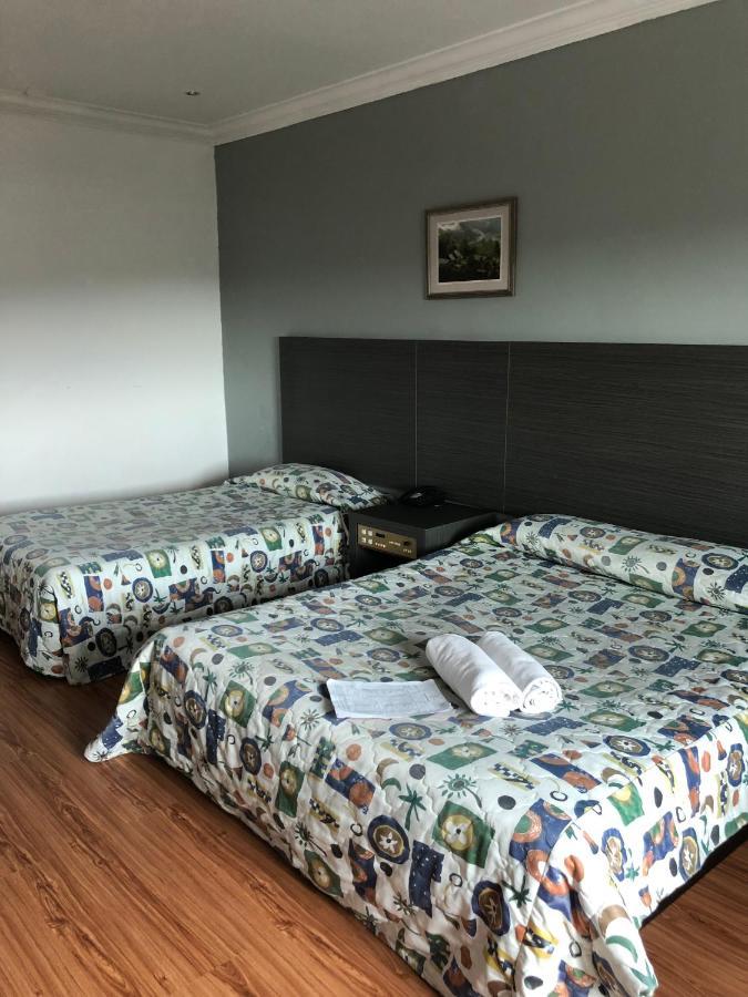 לימבאנג Purnama Hotel מראה חיצוני תמונה