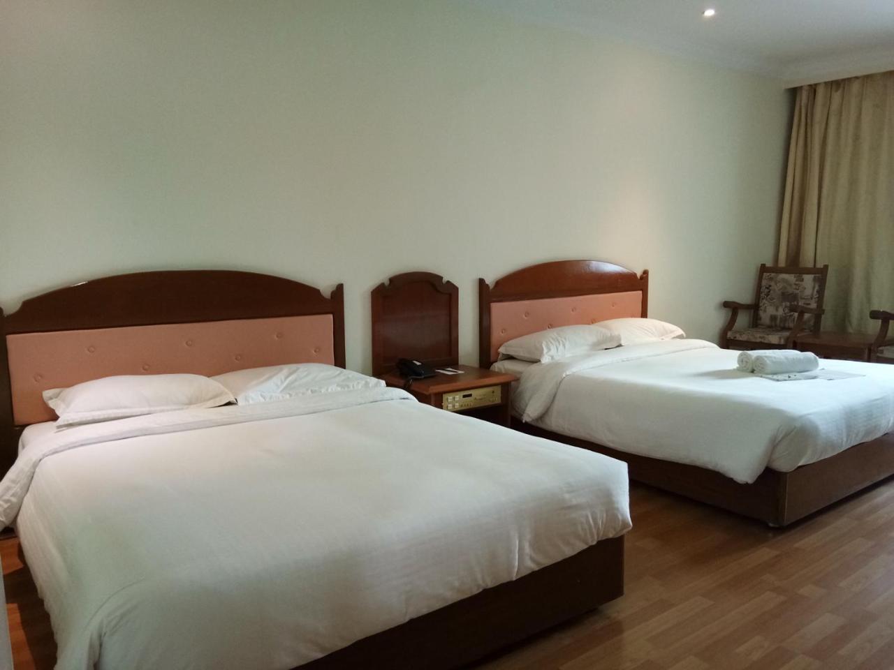 לימבאנג Purnama Hotel מראה חיצוני תמונה