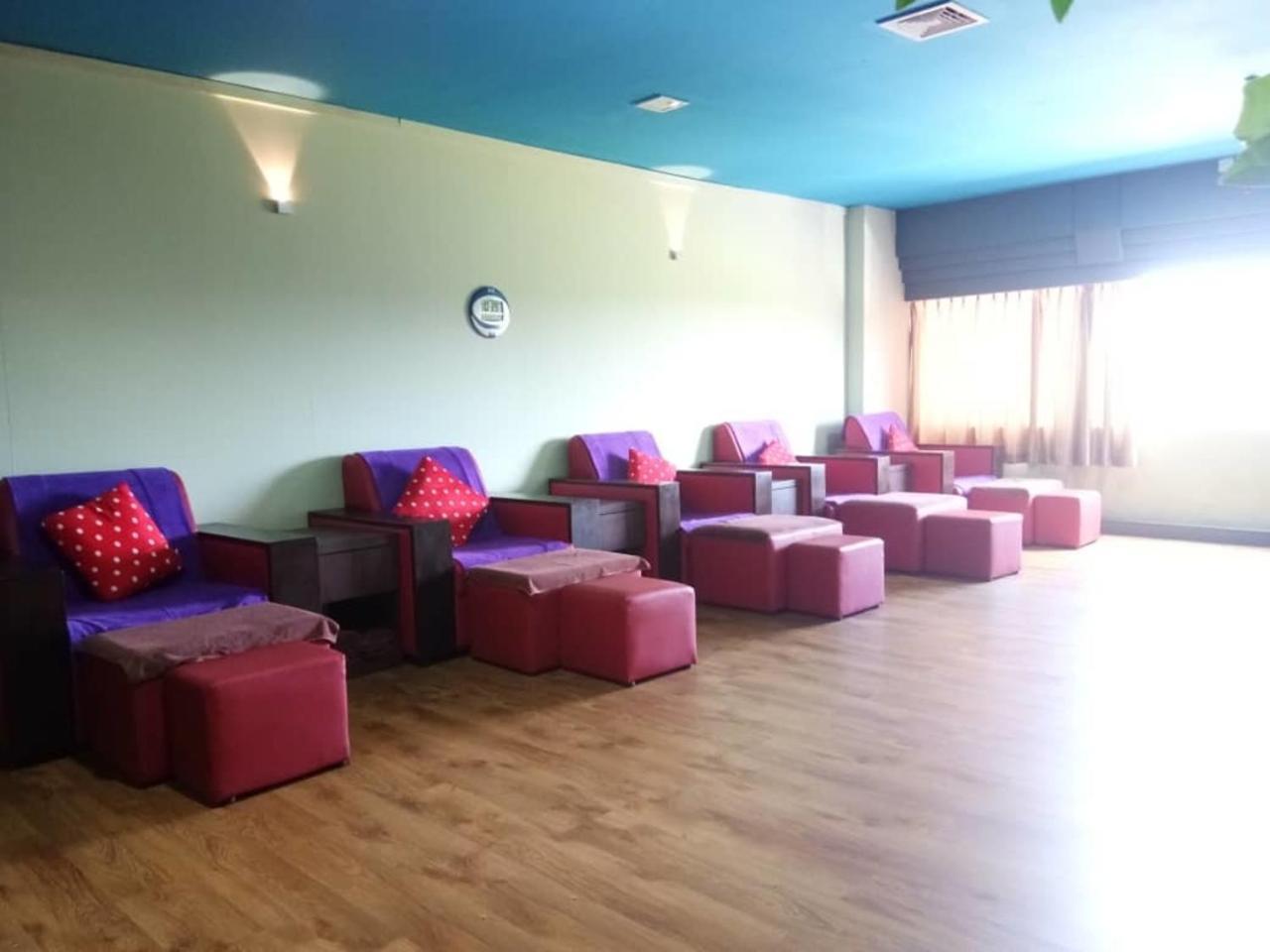לימבאנג Purnama Hotel מראה חיצוני תמונה